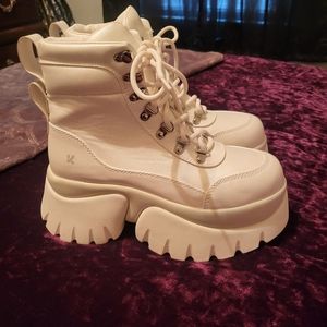 KOI Gooey White Platforms